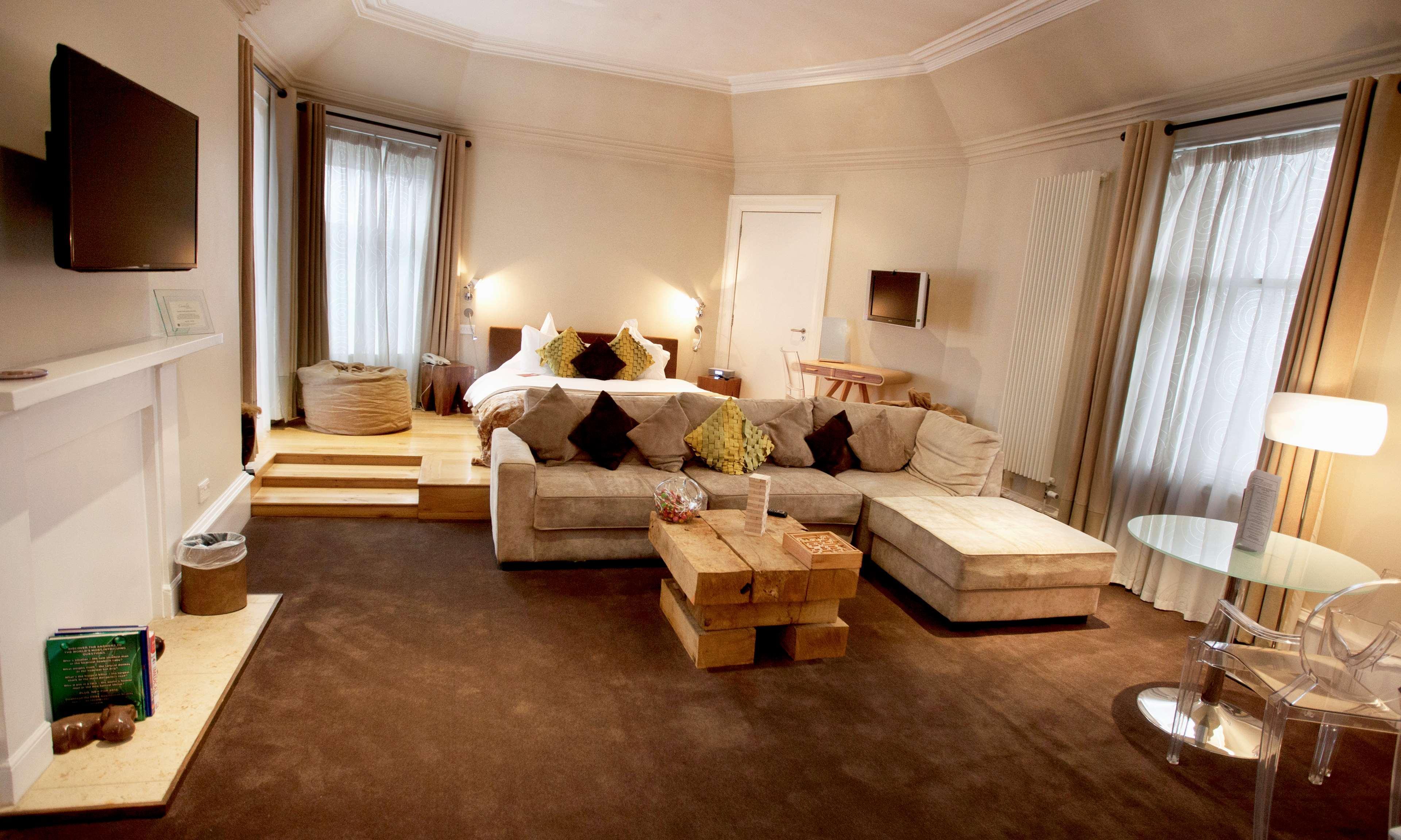 Carmelite Hotel; BW Signature Collection Абърдийн Екстериор снимка