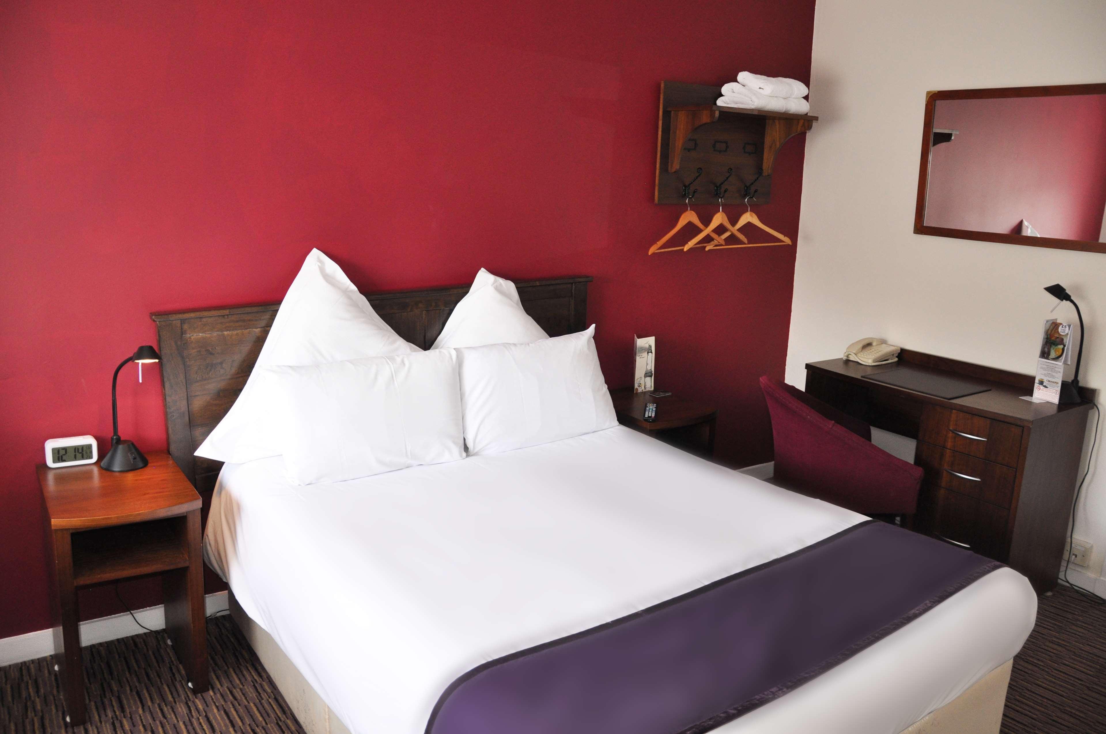 Carmelite Hotel; BW Signature Collection Абърдийн Екстериор снимка