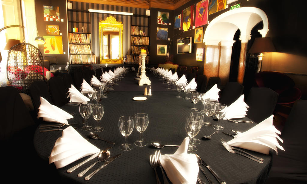 Carmelite Hotel; BW Signature Collection Абърдийн Екстериор снимка